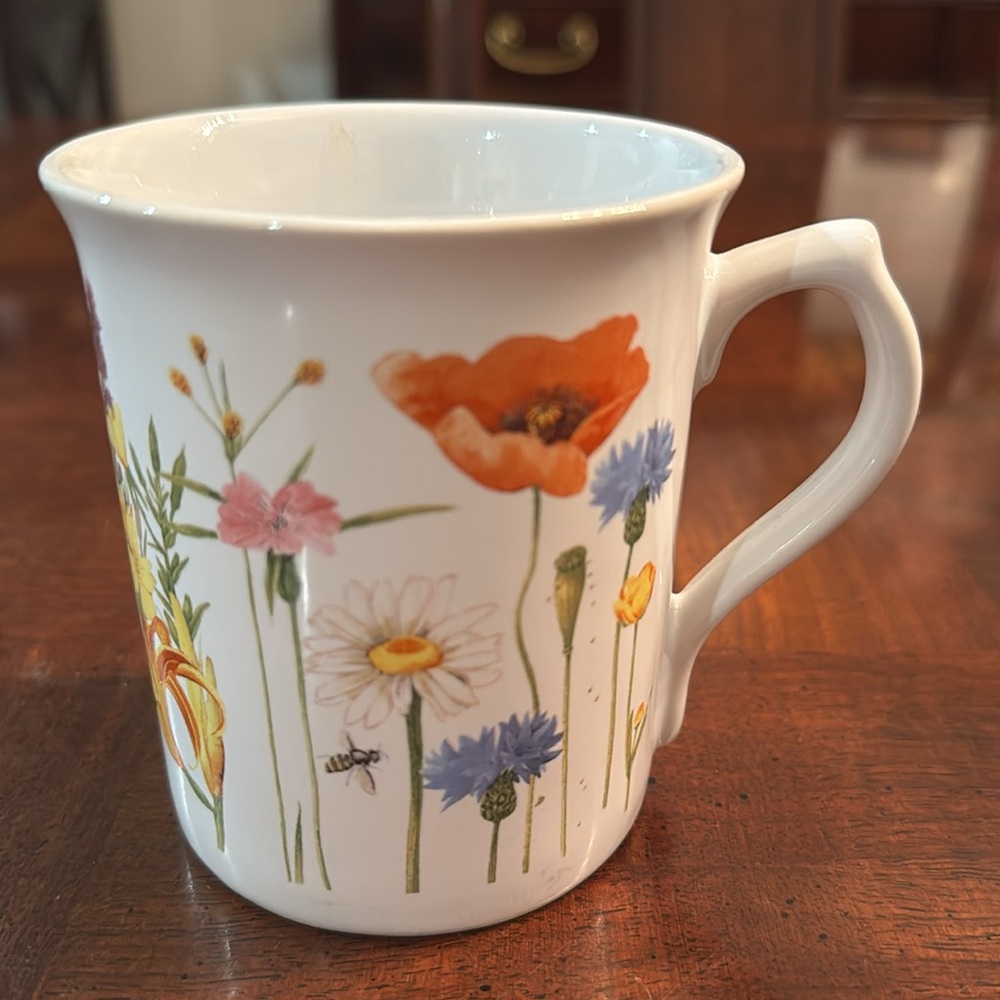Vintage Hallmark  Marjolein Bastin Wildflower Poppies Coffee Tea Mug 1996